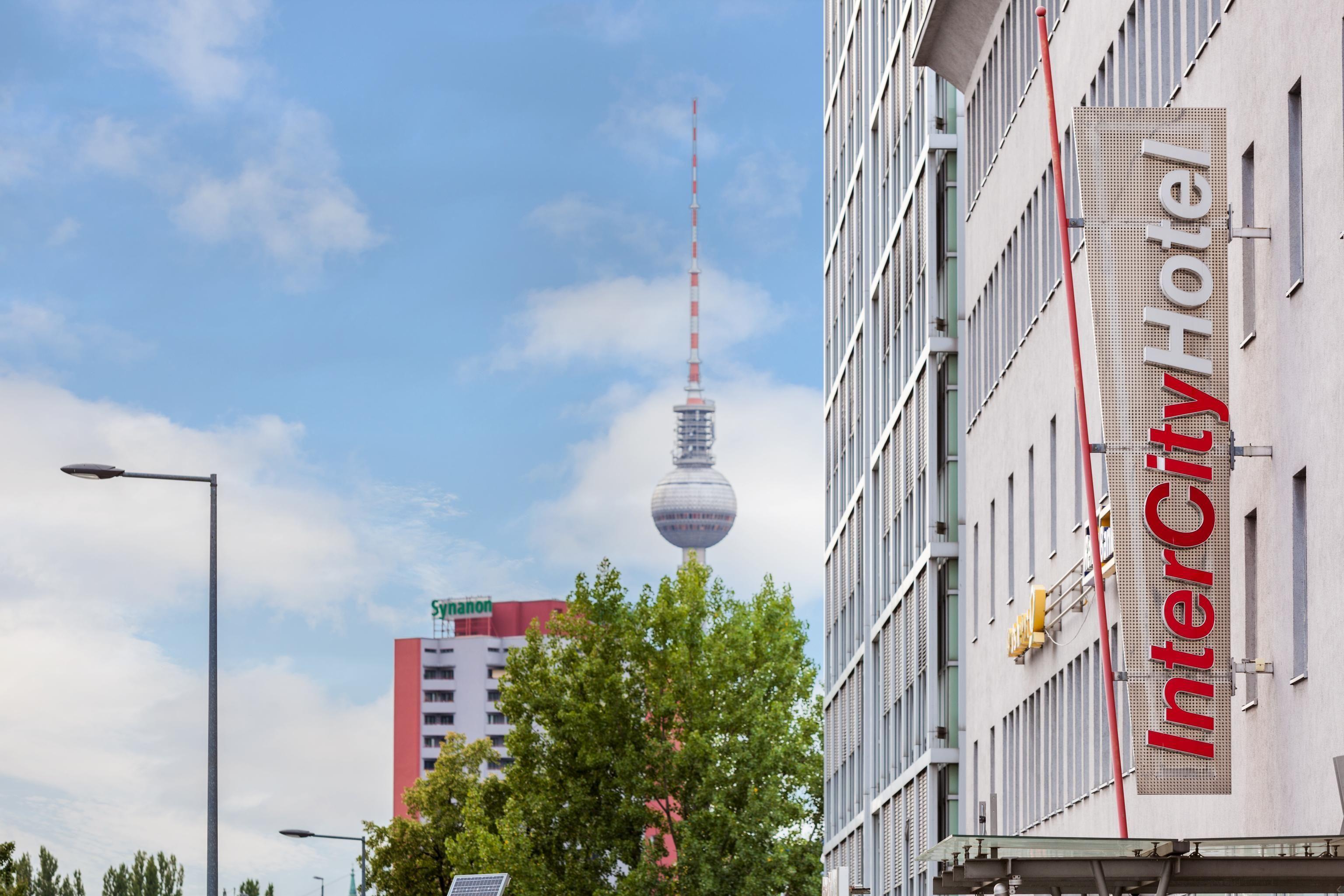 Intercityhotel Berlin Ostbahnhof — Photos 1
